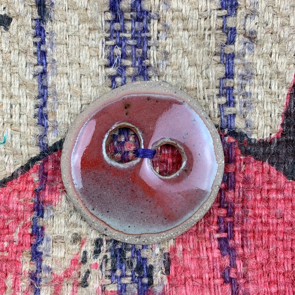 Rustic Cross Body Dog Wolf Purse - Picture 4 of 8